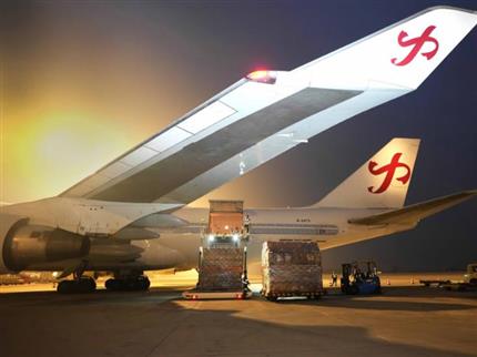 61.1萬噸！鄭州機(jī)場(chǎng)貨運(yùn)量已超去年 “雙貨航”支撐鄭州樞紐貨運(yùn)再突破